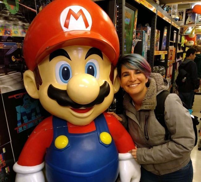 Una ambientólga en Japón con Super Mario